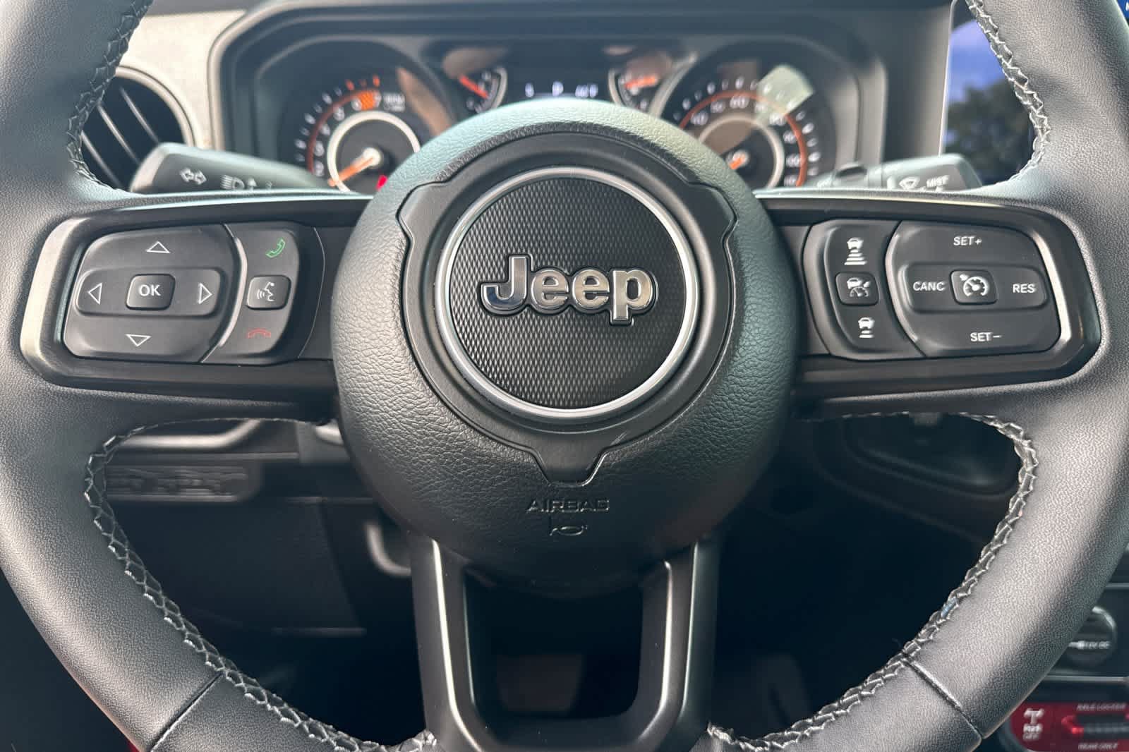 Used 2025 Jeep Wrangler Unlimited Sport AWD/4WD image 23