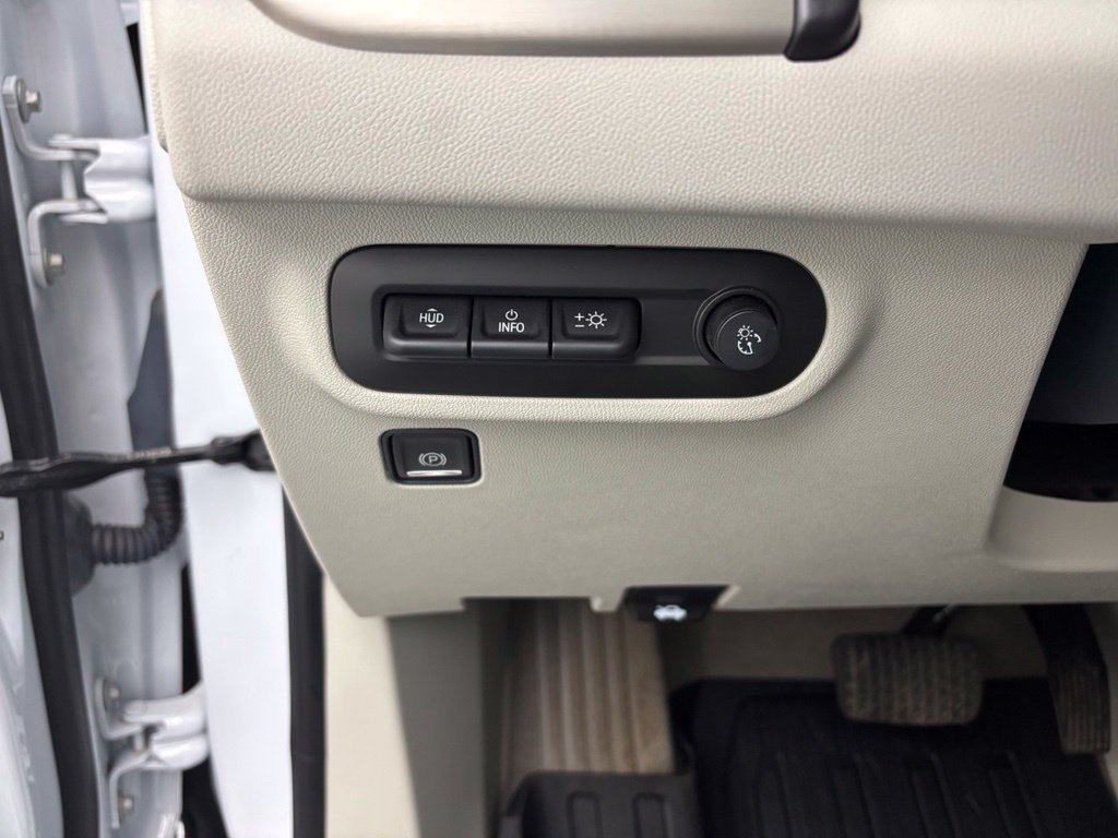 Used 2023 GMC Terrain Denali w/ LPO, Floor Liner Package AWD/4WD image 29