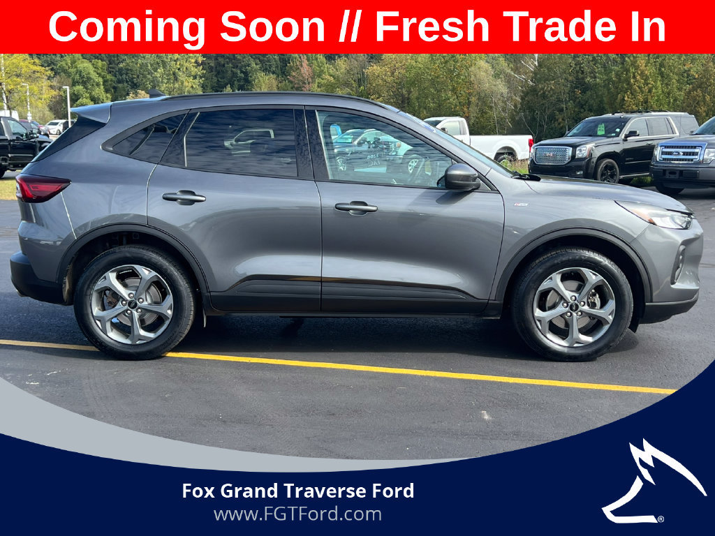 Certified 2025 Ford Escape ST-Line Select AWD/4WD image 45