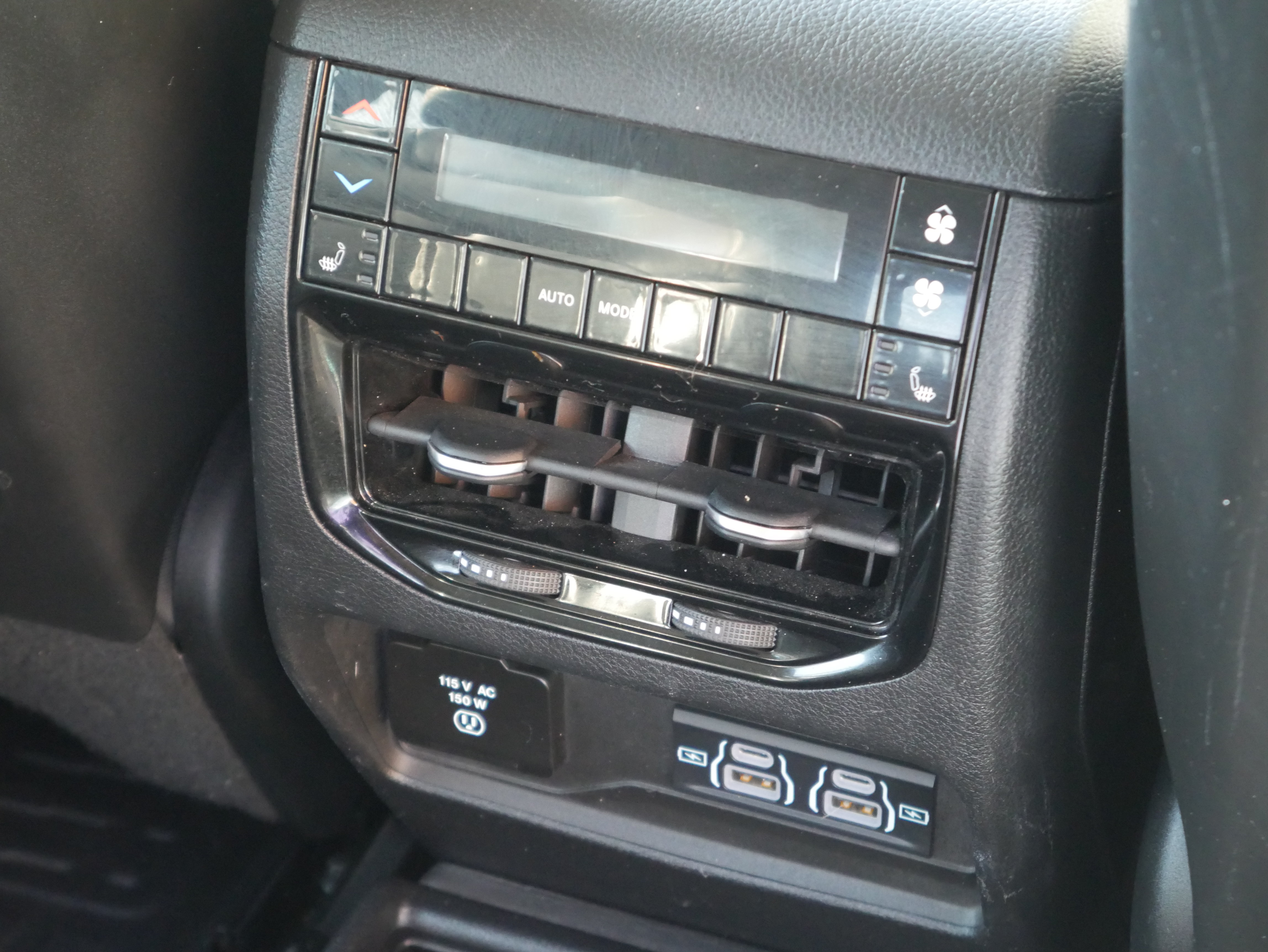 Used 2021 Jeep Grand Cherokee L Limited AWD/4WD image 31