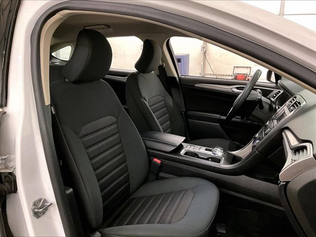 Certified 2018 Ford Fusion SE FWD image 7