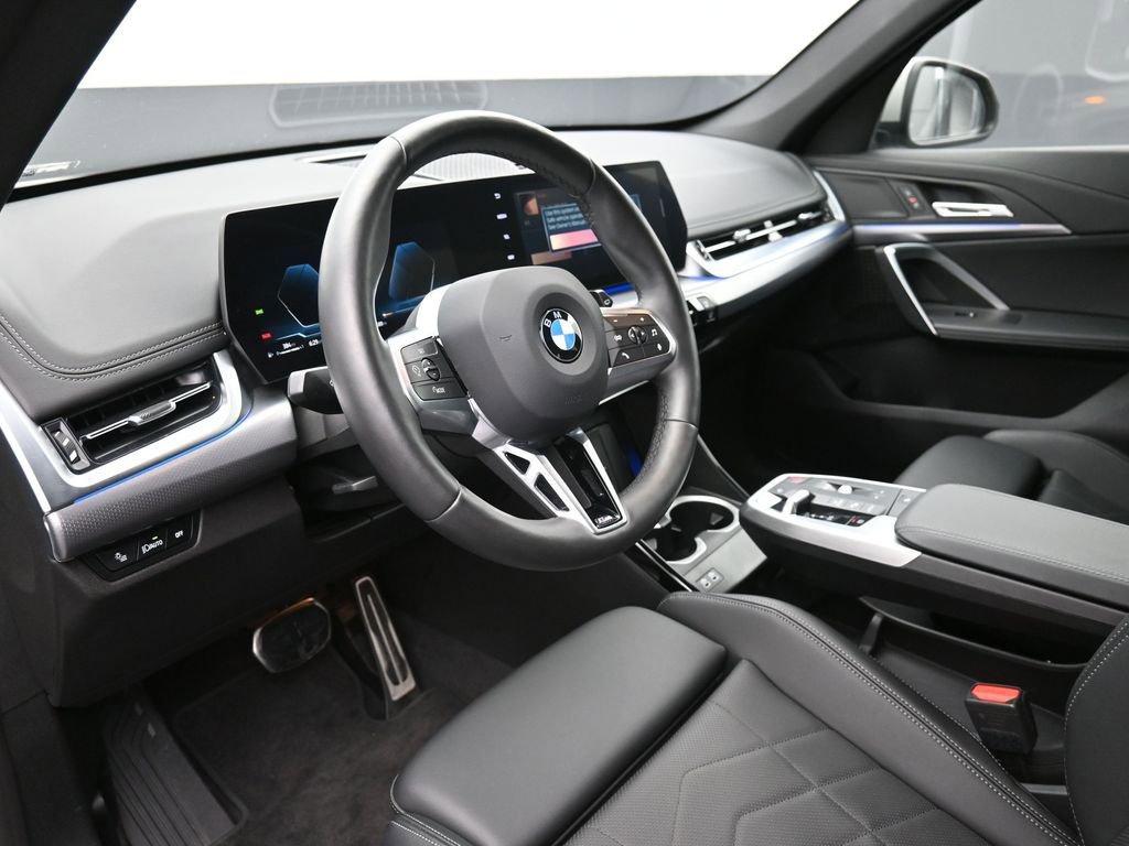 Used 2025 BMW X1 xDrive28i w/ M Sport Package image 18