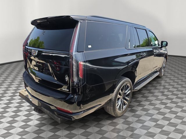 Used 2023 Cadillac Escalade ESV Sport AWD/4WD image 4