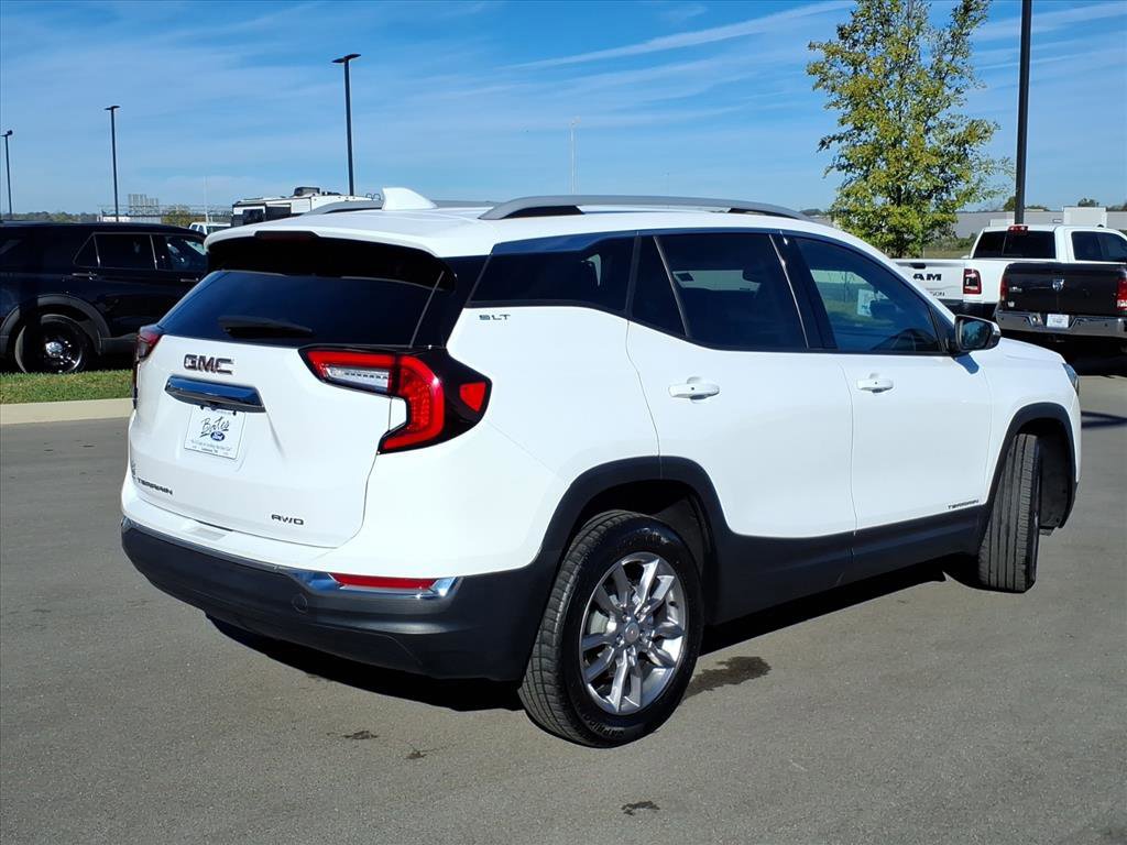 Used 2022 GMC Terrain SLT image 5
