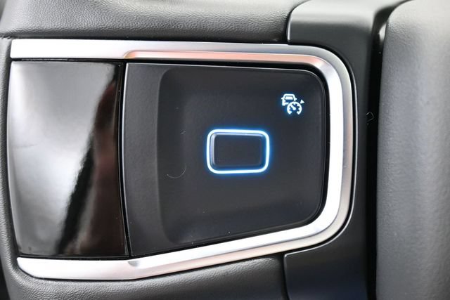 Certified 2025 Ford Expedition Active AWD/4WD image 18