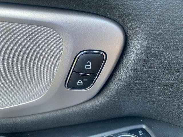 Certified 2025 Ford Expedition Active AWD/4WD image 14