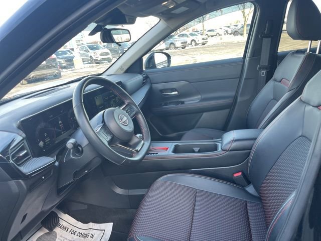 Used 2025 Nissan Kicks SR image 19