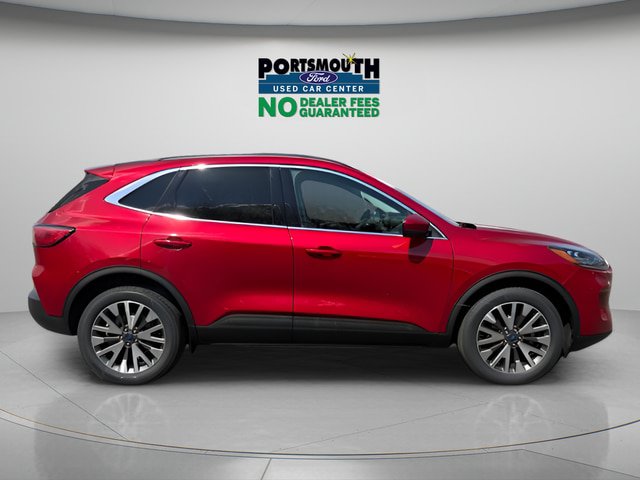 Certified 2022 Ford Escape Titanium AWD/4WD image 6