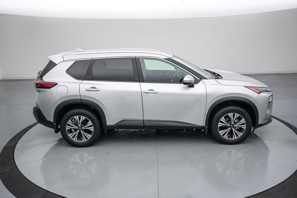 Used 2023 Nissan Rogue SV AWD/4WD image 6