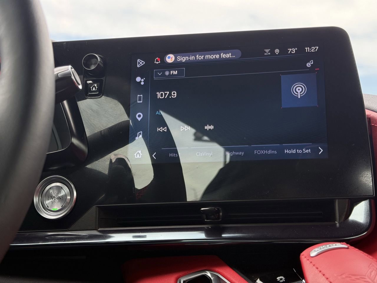 Used 2025 Chevrolet Corvette Stingray Preferred Cpe w/ Stealth Interior Trim Package image 16