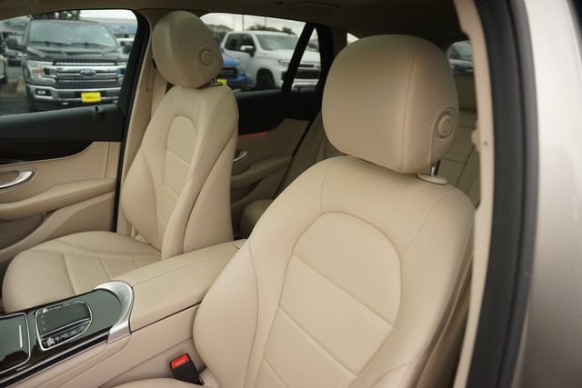 Used 2022 Mercedes-Benz GLC 300 image 10