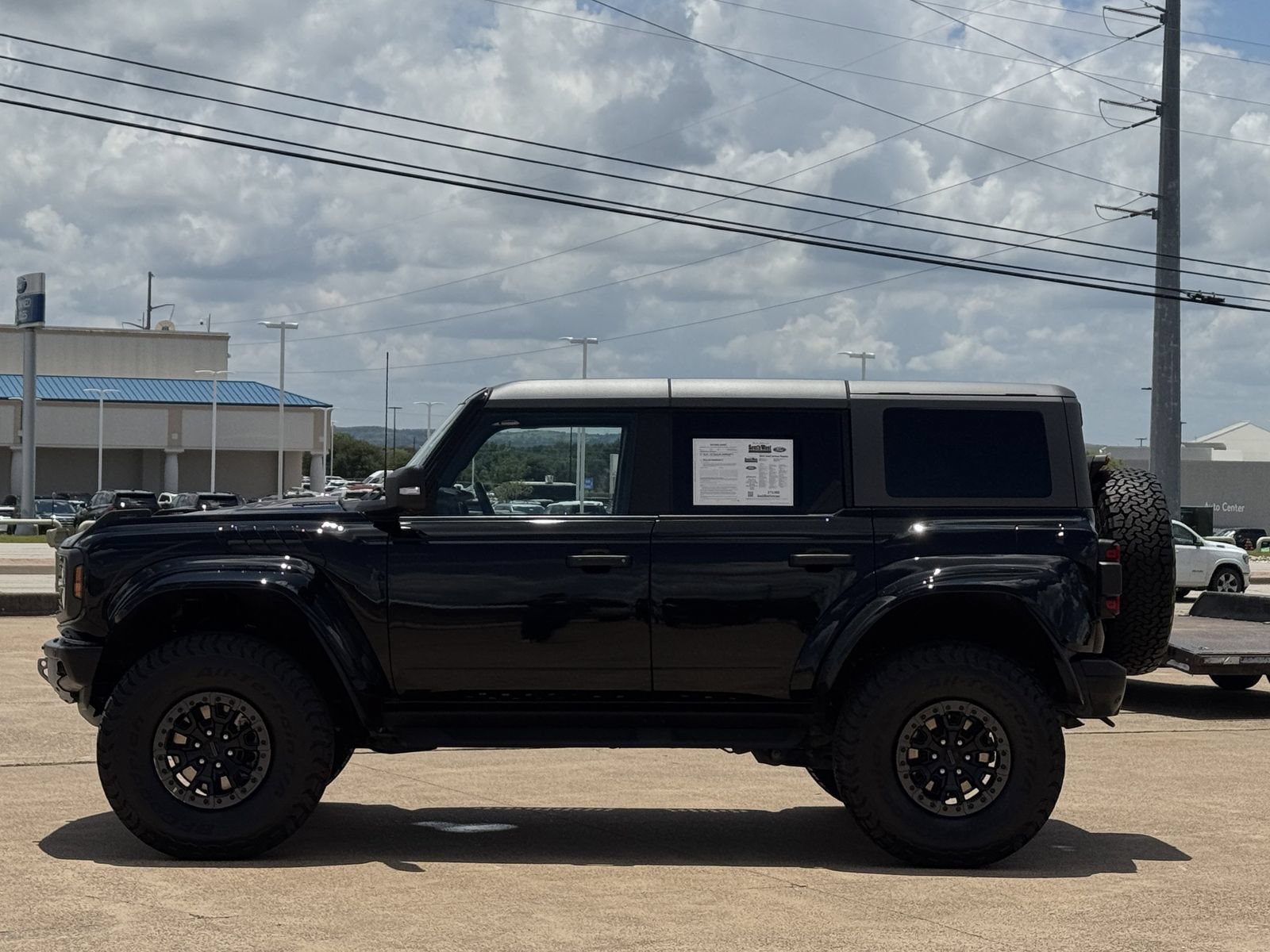 Certified 2024 Ford Bronco Raptor w/ Interior Carbon Fiber Pack 6 AWD/4WD image 7