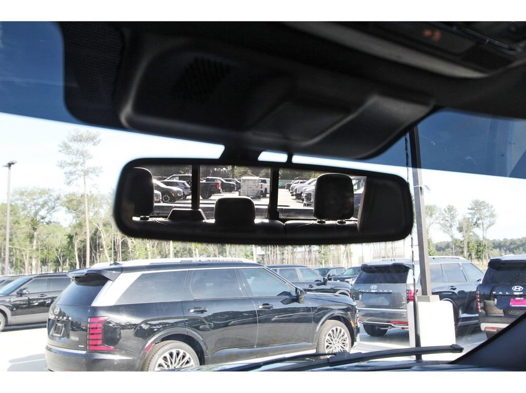 Certified 2023 Ford F150 Platinum w/ Equipment Group 701A High image 21