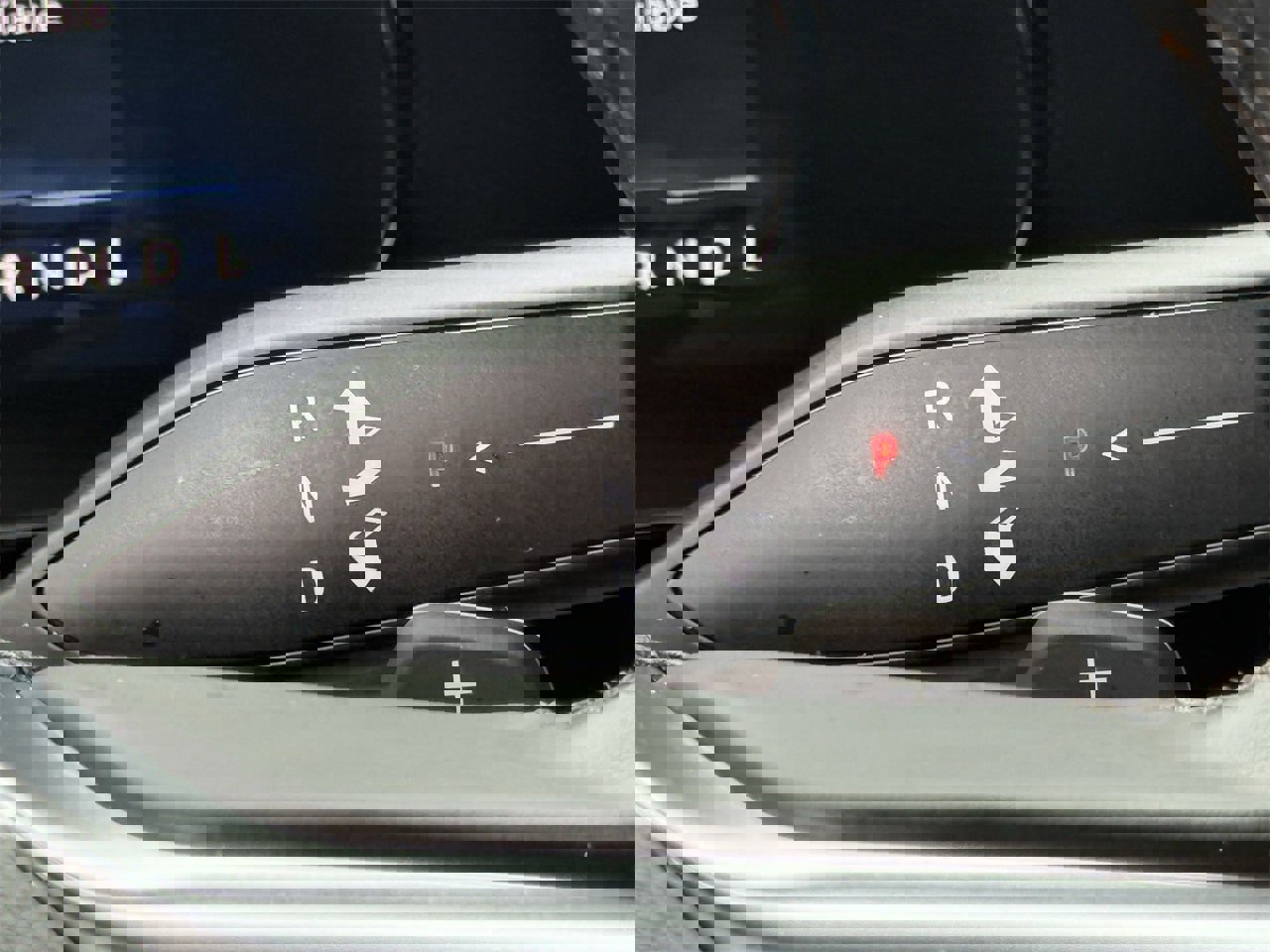 Used 2025 Chevrolet Suburban Z71 w/ Comfort Package image 22