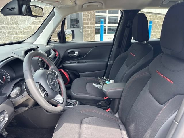 Used 2023 Jeep Renegade Trailhawk AWD/4WD image 13
