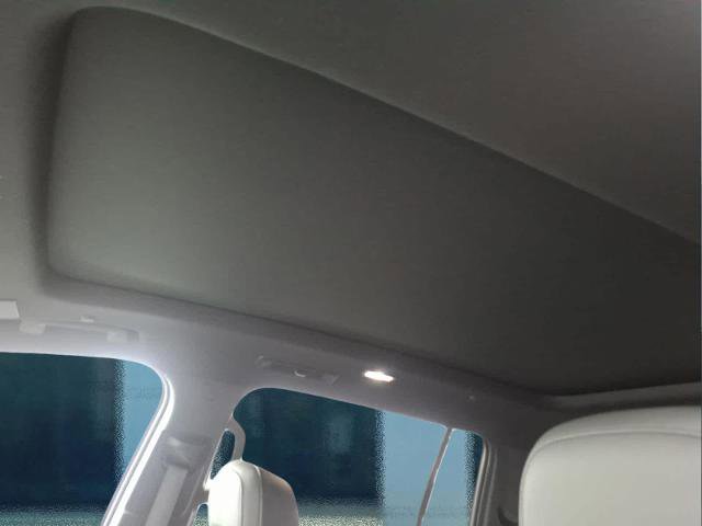 Used 2024 GMC Acadia AT4 w/ Luxury Package image 28