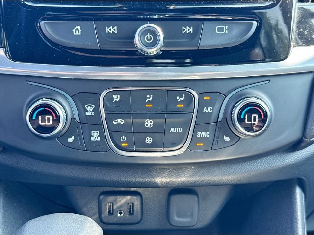 Used 2023 Chevrolet Traverse LT AWD/4WD image 19