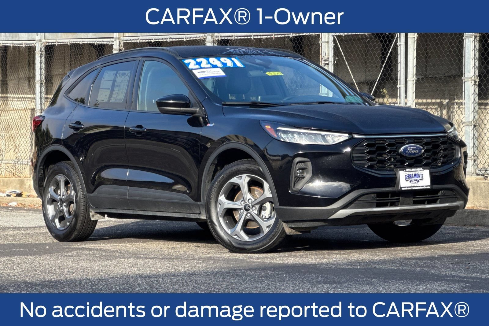 Certified 2025 Ford Escape ST-Line Select AWD/4WD image 3