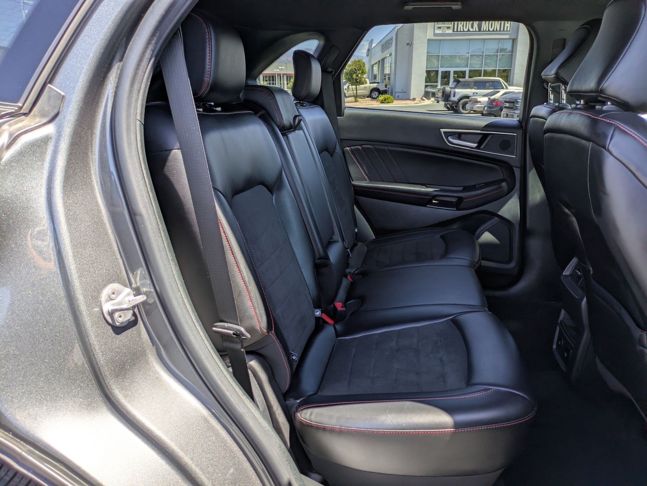 Certified 2022 Ford Edge ST-Line AWD/4WD image 32