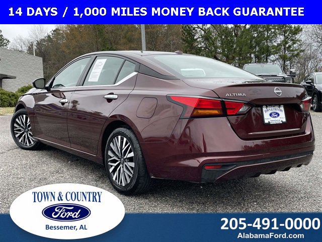 Used 2024 Nissan Altima 2.5 SV image 3