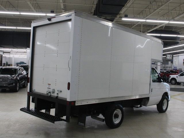 Certified 2024 Ford E-350 and Econoline 350 Super Duty w/ Power Windows & Locks Group image 5