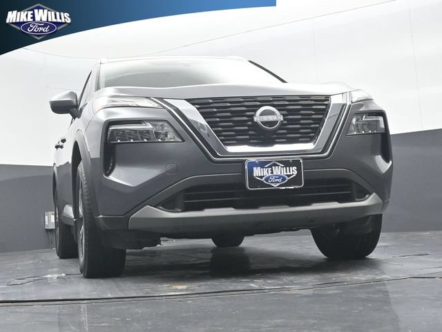 Used 2023 Nissan Rogue SV w/ SV Premium B Package FWD image 18