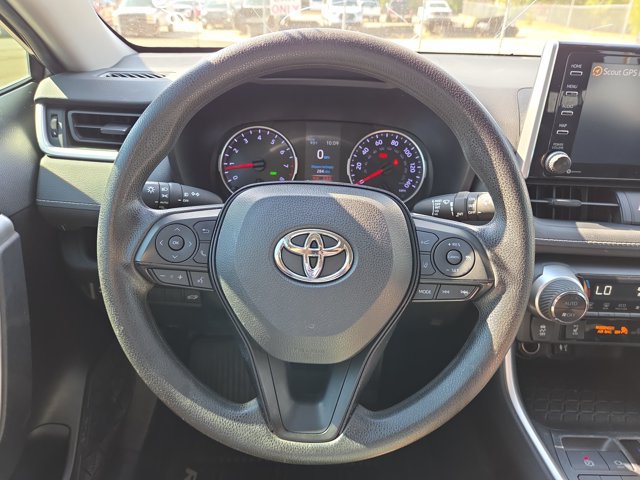 Used 2019 Toyota RAV4 XLE FWD image 18