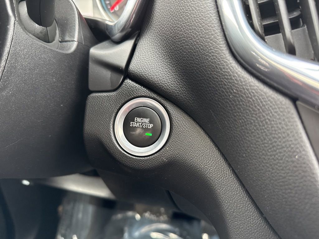 Used 2019 Chevrolet Equinox LT w/ Sun & Navigation Package image 30