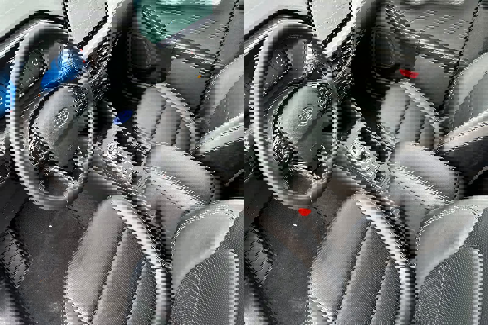 Certified 2025 Ford Escape Platinum image 11