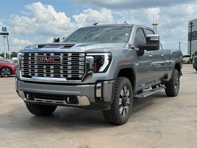 Used 2024 GMC Sierra 2500 Denali w/ Denali Reserve Package AWD/4WD image 4
