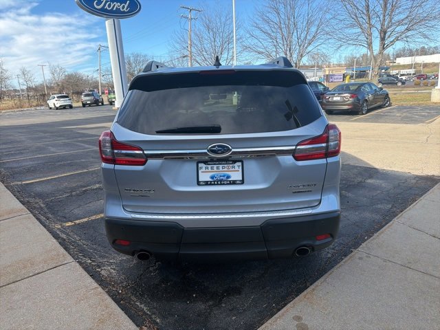 Used 2019 Subaru Ascent Limited w/ Popular Package #3 image 4