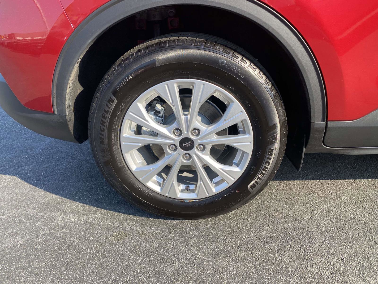 Certified 2025 Ford Escape Active FWD image 9