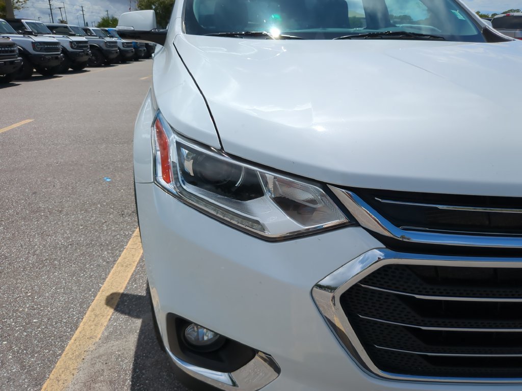 Used 2020 Chevrolet Traverse LT FWD image 9