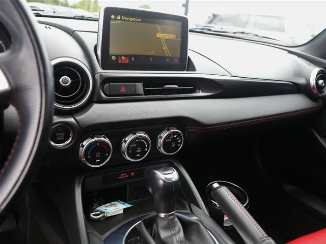 Used 2017 FIAT 124 Spider Abarth RWD image 31