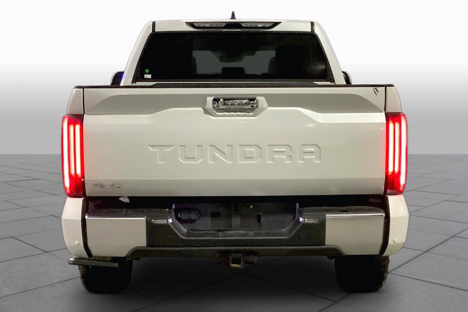 Used 2025 Toyota Tundra Limited AWD/4WD image 5