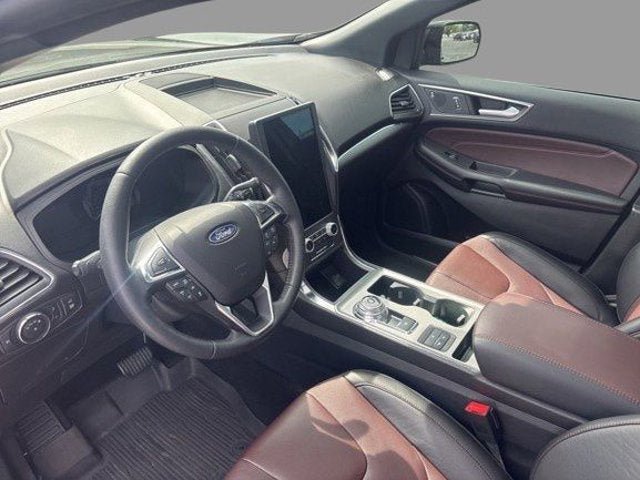Certified 2022 Ford Edge Titanium w/ Equipment Group 301A AWD/4WD image 3