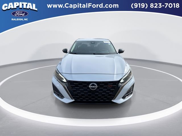 Used 2024 Nissan Altima 2.5 SR image 3