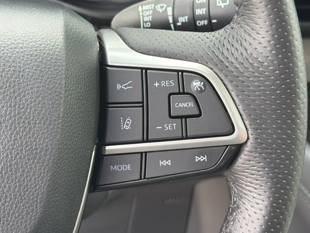 Used 2021 Toyota Sienna Limited FWD image 24