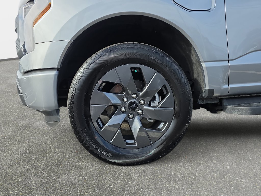 Certified 2025 Ford F150 Lightning Flash AWD/4WD image 25