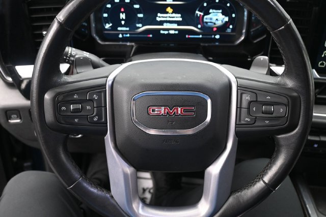 Used 2023 GMC Sierra 1500 SLT w/ SLT Premium Package AWD/4WD image 11