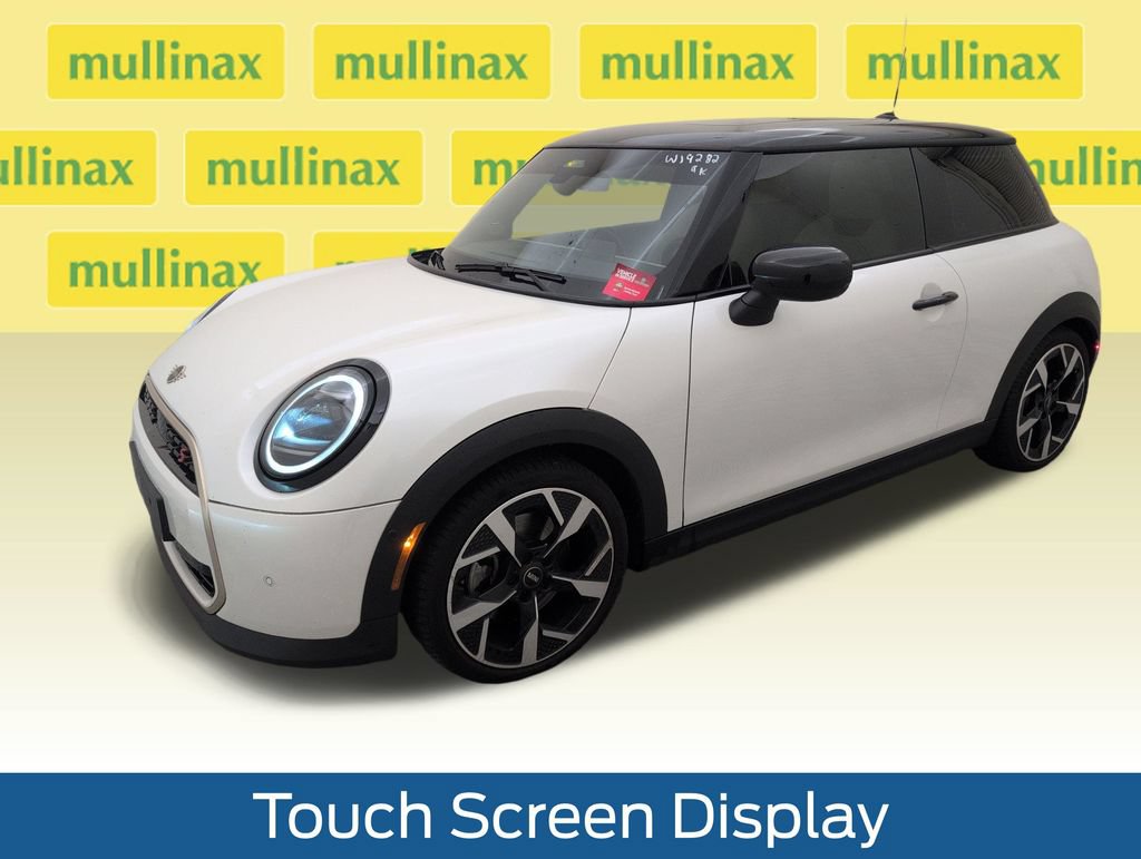 Used 2025 MINI Cooper S FWD image 14