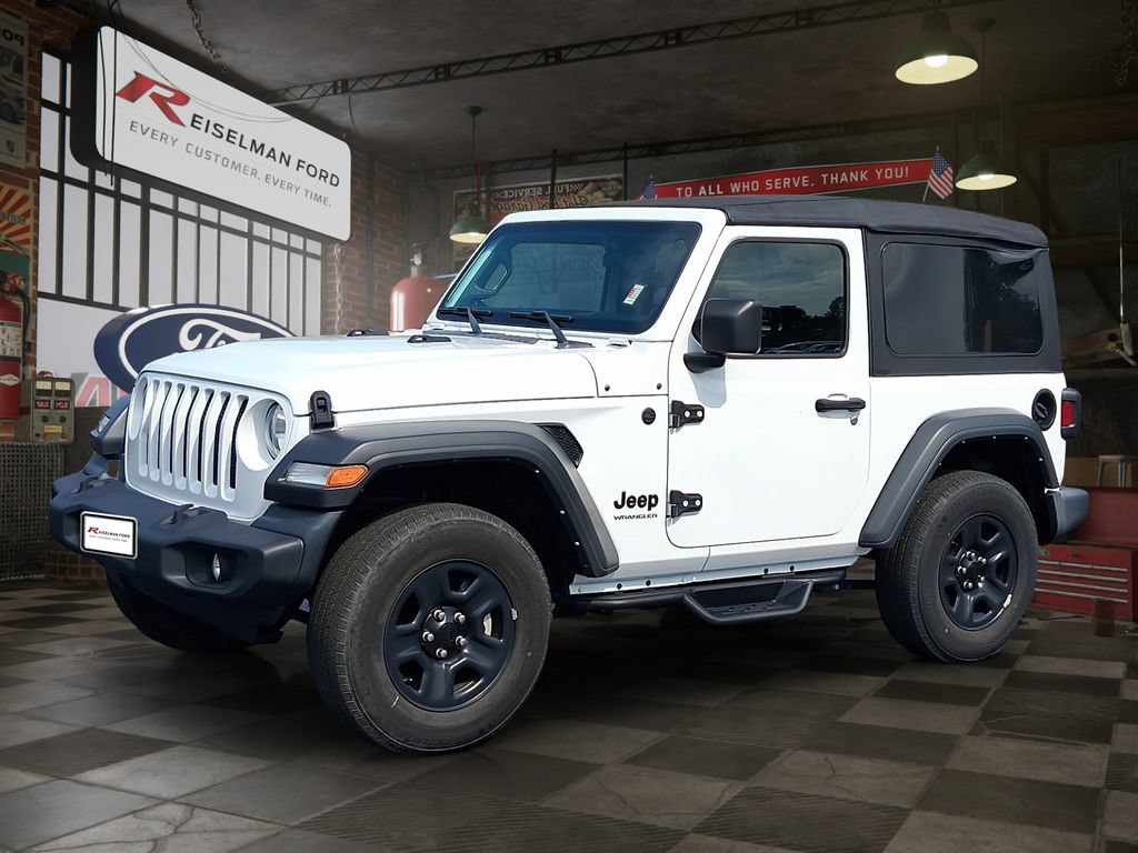 Used 2022 Jeep Wrangler Sport AWD/4WD image 1