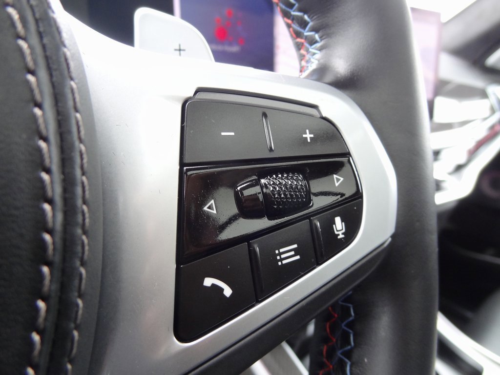 Used 2024 BMW X7 M60i w/ Executive Package image 40