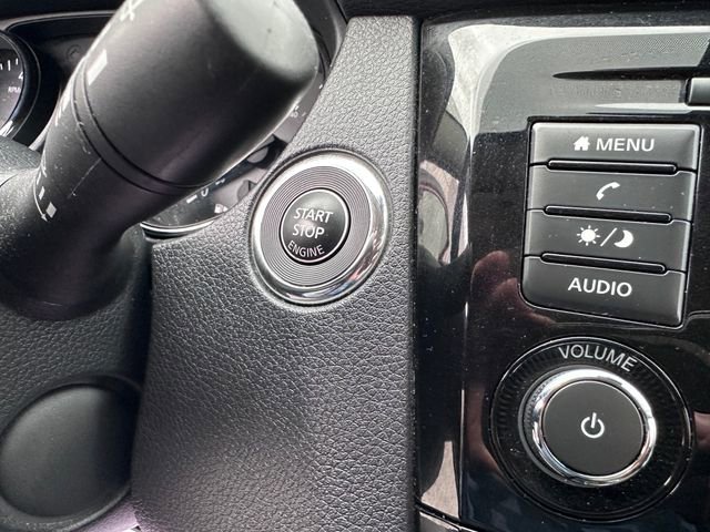 Used 2022 Nissan Rogue Sport SV FWD image 17