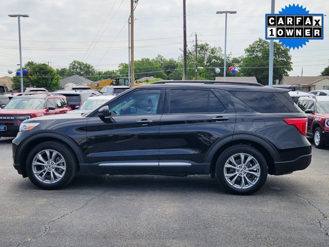 Certified 2023 Ford Explorer XLT w/ Equipment Group 202A RWD image 4