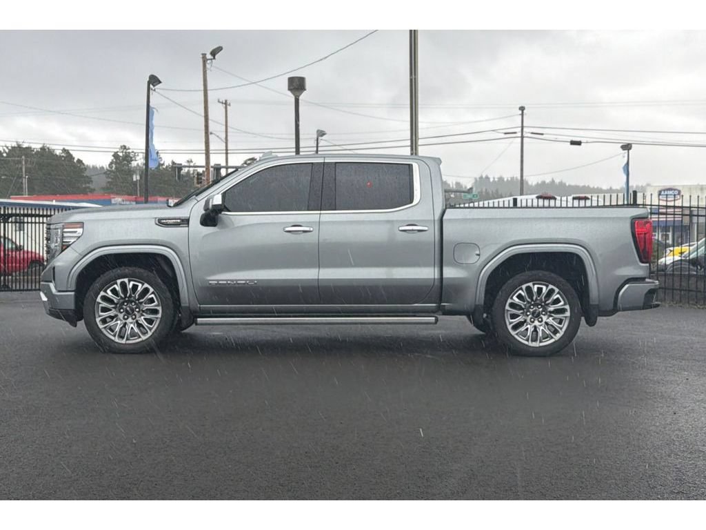 Used 2023 GMC Sierra 1500 Denali Ultimate AWD/4WD image 8