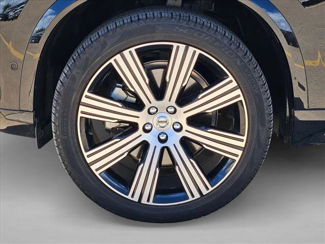 Used 2024 Volvo XC90 B5 Plus w/ Protection Package Premier AWD/4WD image 25
