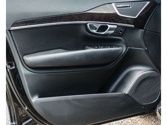 Used 2019 Volvo XC90 T6 Momentum w/ Advanced Package AWD/4WD image 14