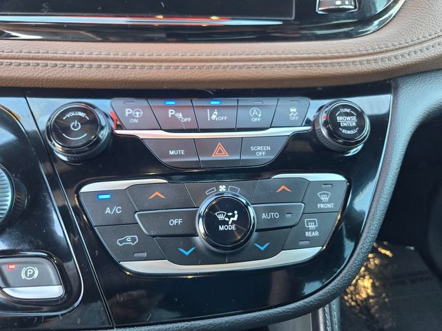 Used 2021 Chrysler Pacifica Limited w/ Premium & Safety Sphere Group AWD/4WD image 15
