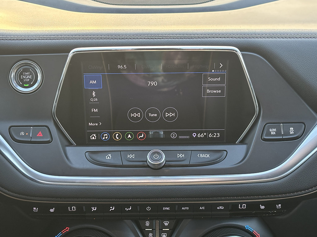 Used 2020 Chevrolet Blazer Premier AWD/4WD image 23
